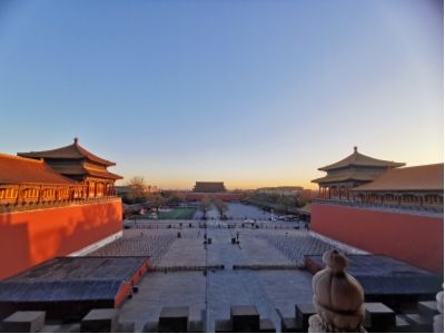 习近平同美国总统拜登在利马举行会晤