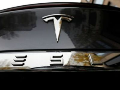 特斯拉(TSLA.US)电话会：今年将是历史最重要一年  FSD重大突破 机器人业务未来可能超过汽车